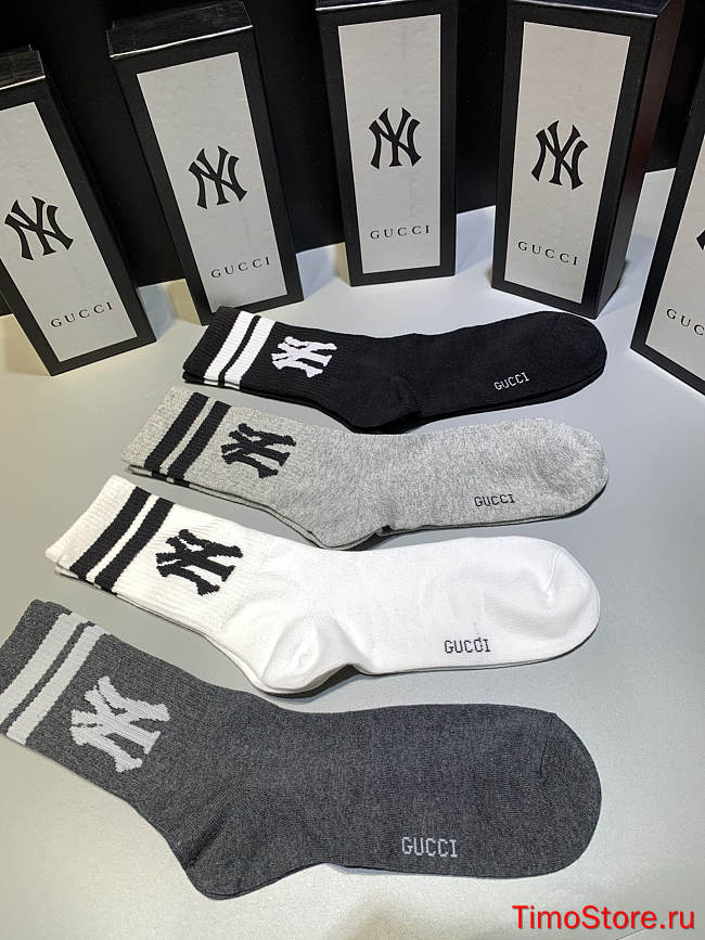 GUCCI socks 12 - 1