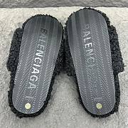 Balenciaga shoe - 2