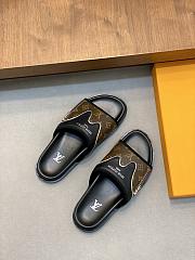 lv slider  - 3