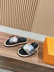 lv slider 1 - 3