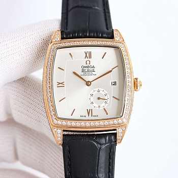 OMEGA's trendy new men's full diamond trench-set watch 42mm