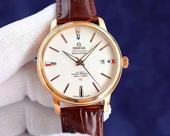 The highest version of the Omega Butterfly series 40mm