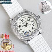 Patek Philippe Aquanaut 5068 series, 35.6mm 5 - 3