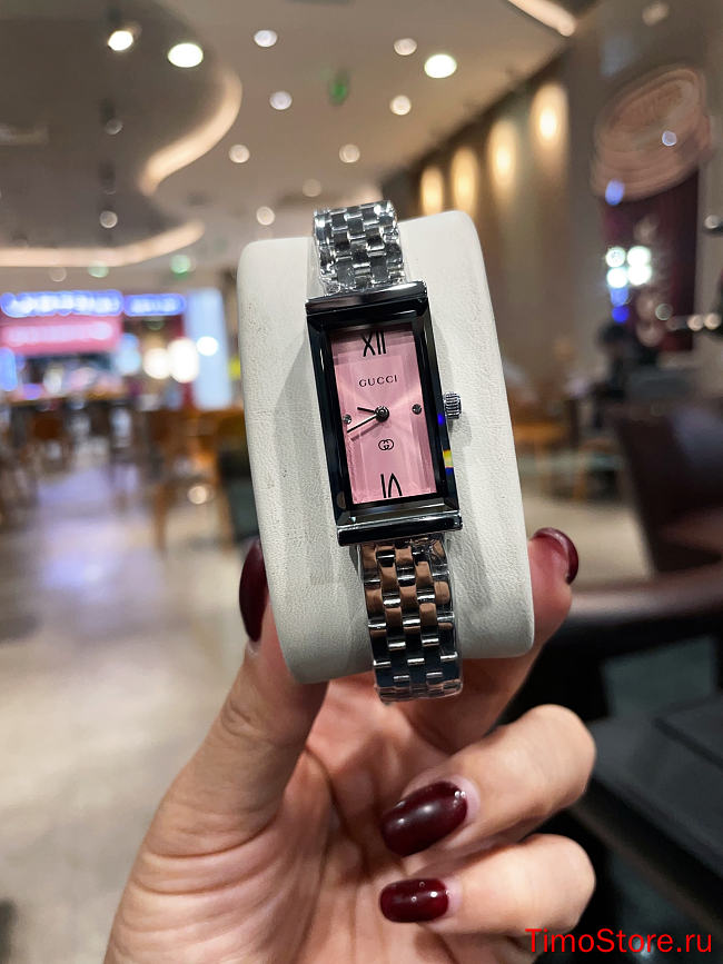Gucci Women's Watch 35*17mm 2 - 1