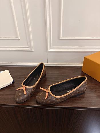 lv sandal 