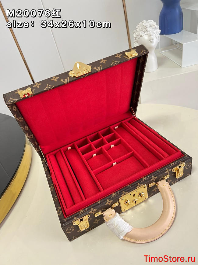 lv box 34*26*10 - 1